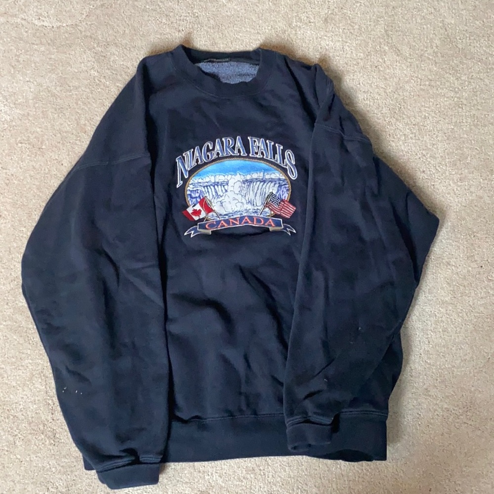 brandy melville Niagara Falls crewneck